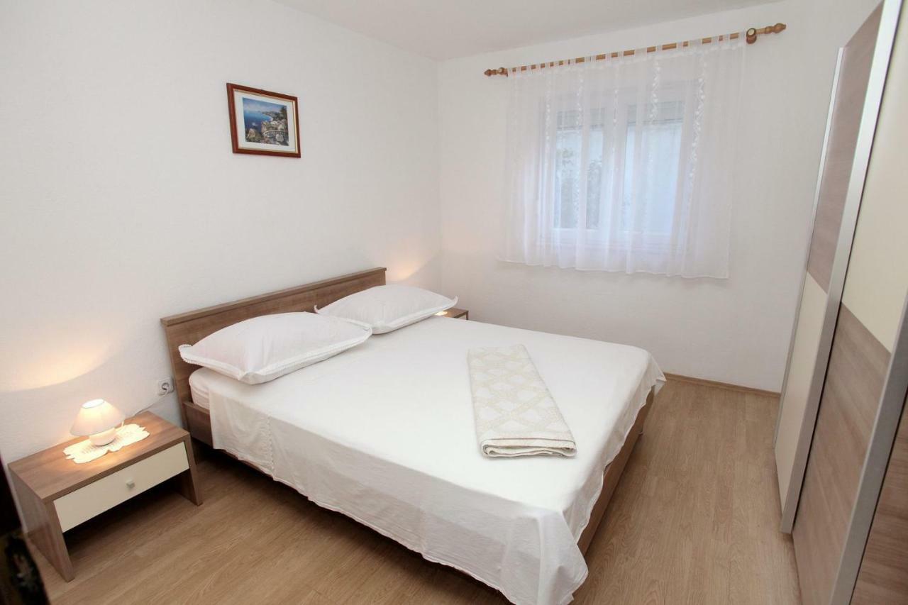 Apartments Maja - Sea View Trogir Exterior photo