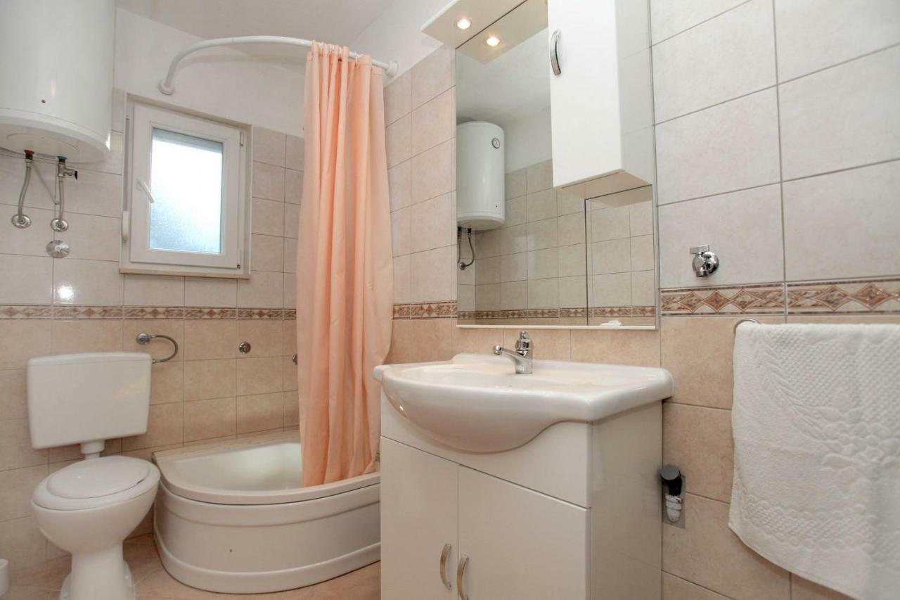 Apartments Maja - Sea View Trogir Exterior photo